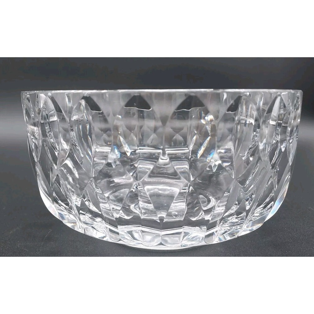 Crystal‎ Bowl Contemporary Wedge Cut Design 8.5" x 5"